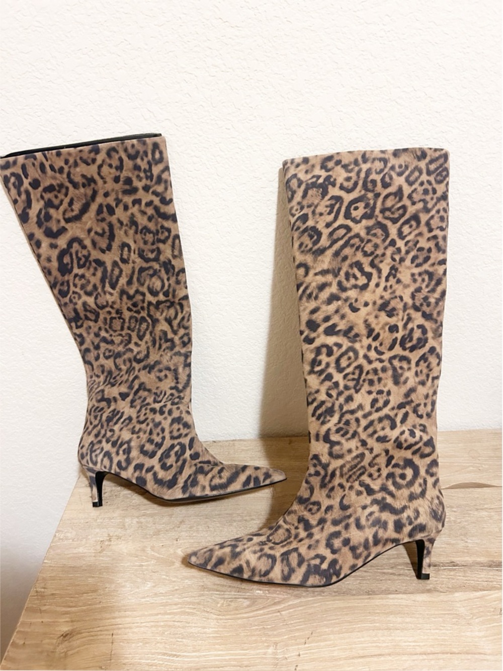 New Free People Leopard Kiki Kitten Heel Boots - Picture 4 of 7